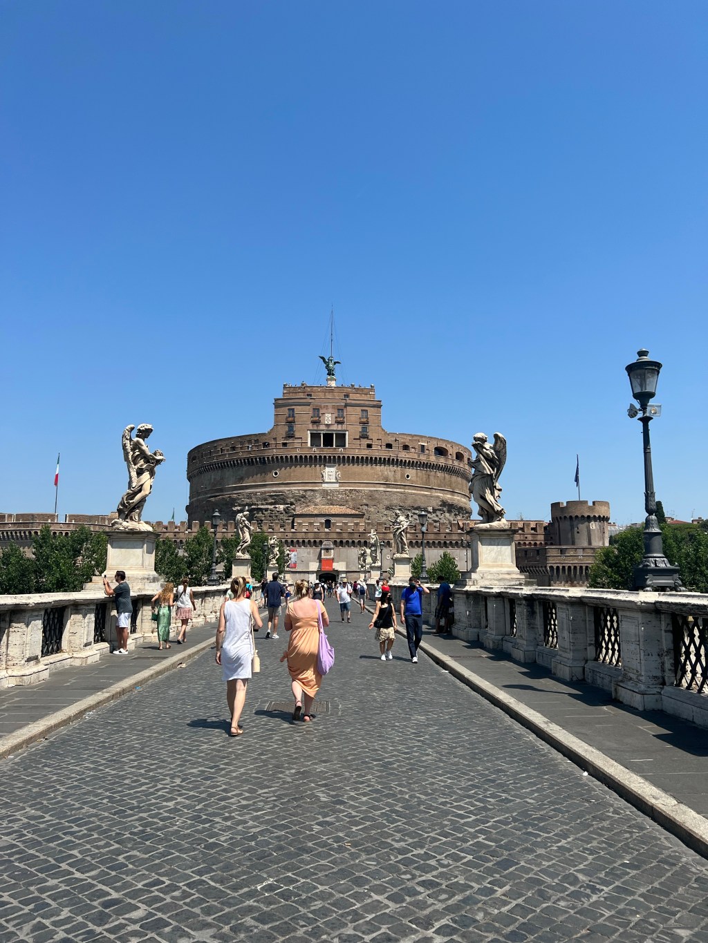 Castel Sant’ Angelo, Pizza, and Cats of&nbsp;Rome